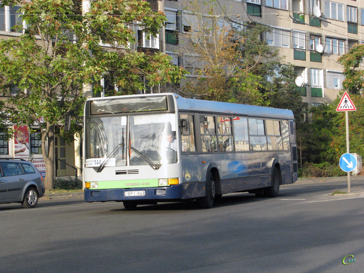 Будапешт. Ikarus 412 BPI-049
