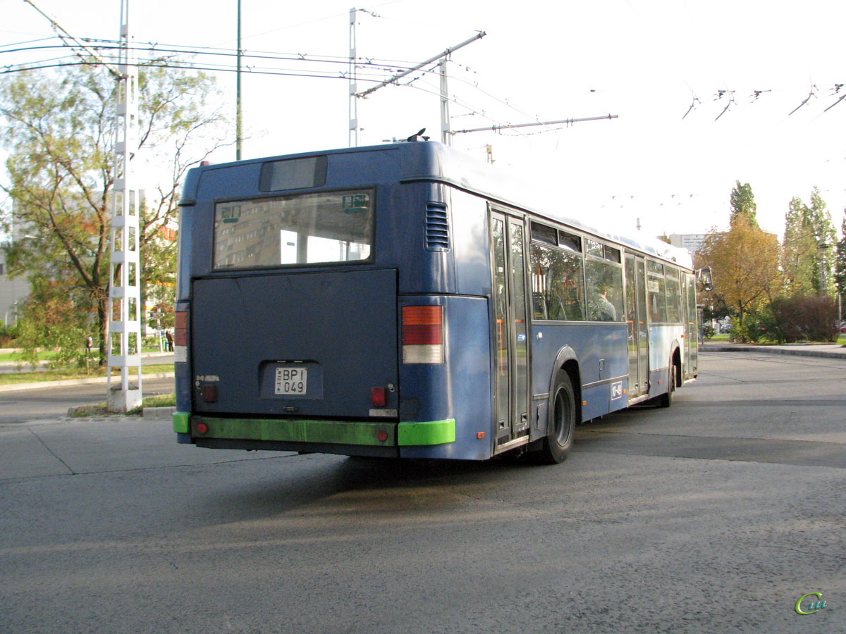 Будапешт. Ikarus 412 BPI-049