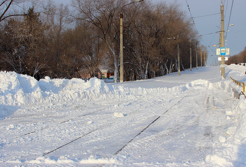 Комсомольск-на-Амуре. Занесенные снегом трамвайные пути