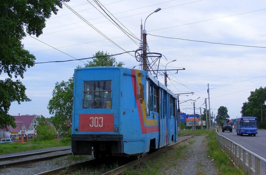 Хабаровск. 71-608К (КТМ-8) №303