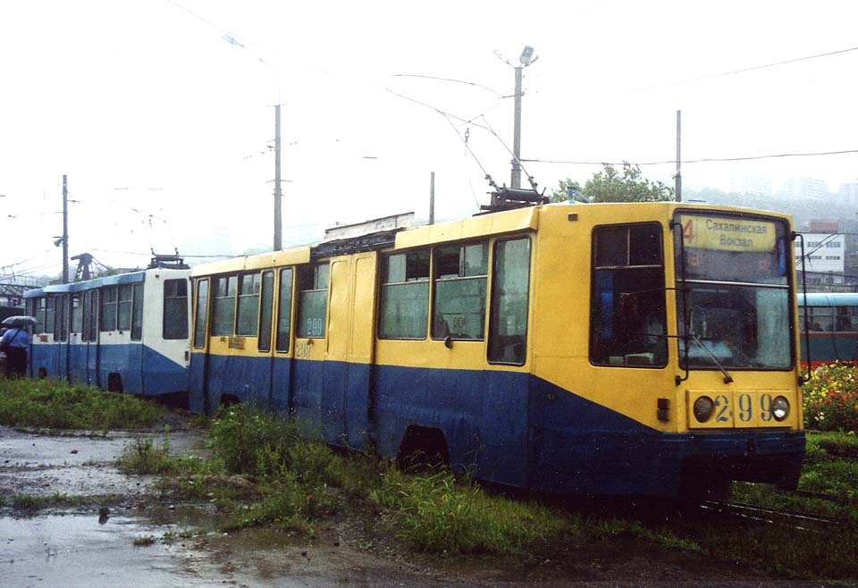 Владивосток. 71-608К (КТМ-8) №299, 71-608К (КТМ-8) №300