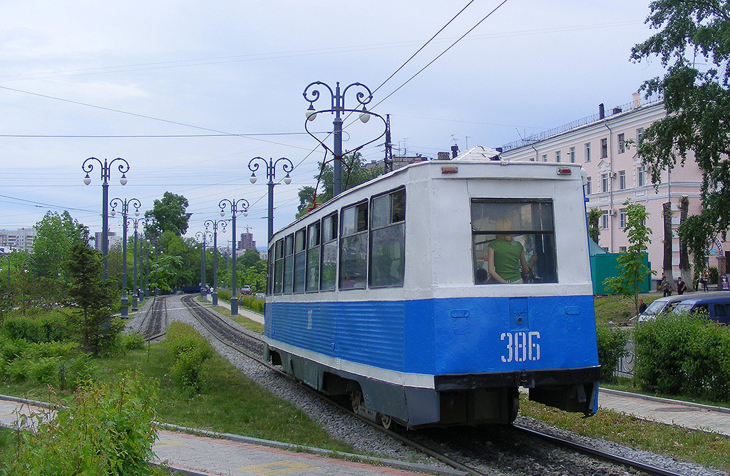 Хабаровск. 71-605А (КТМ-5А) №386
