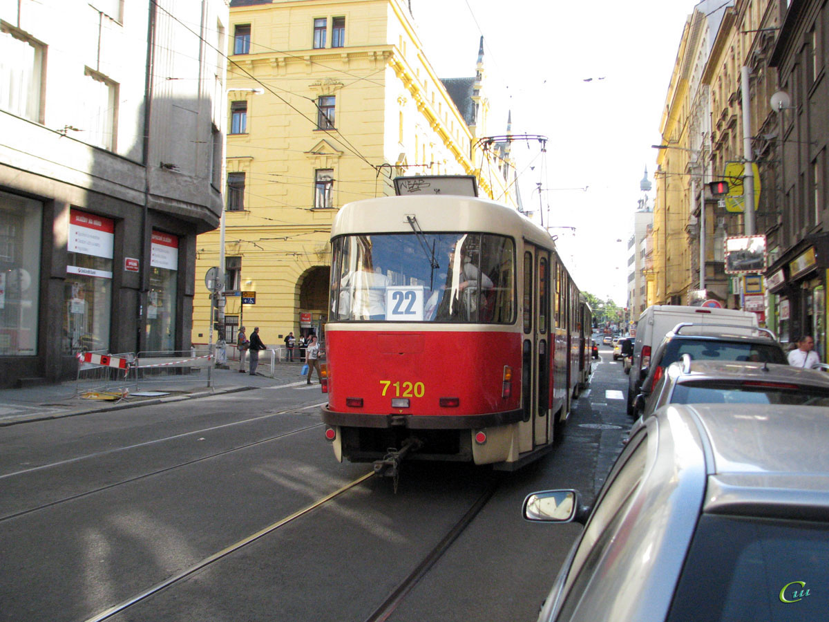 Прага. Tatra T3SUCS №7120