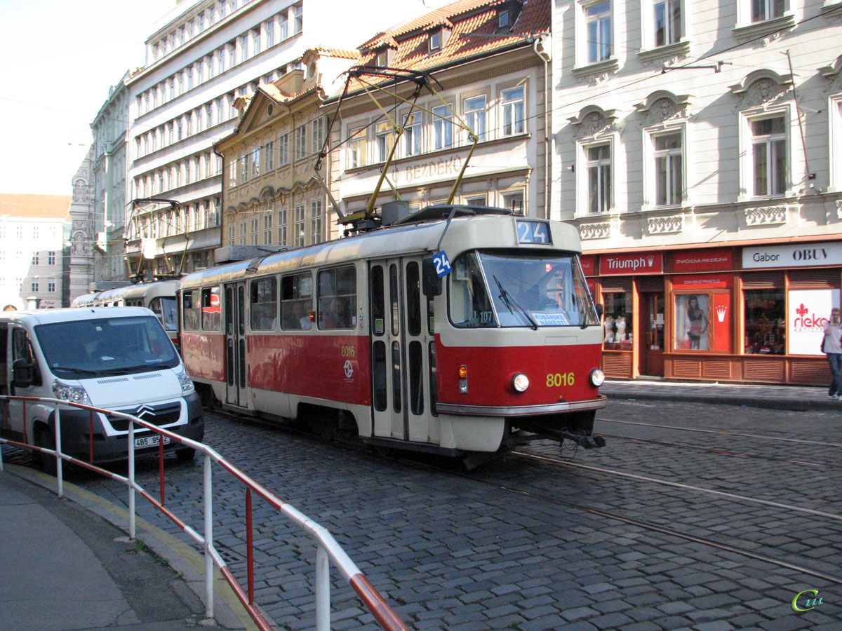 Прага. Tatra T3M №8016