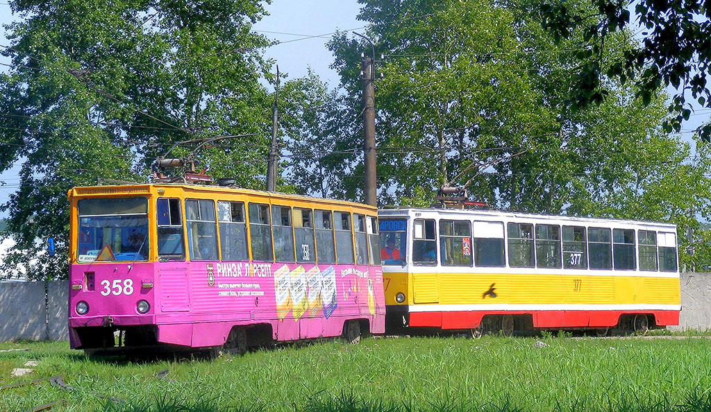 Хабаровск. 71-605 (КТМ-5) №358, 71-605 (КТМ-5) №377