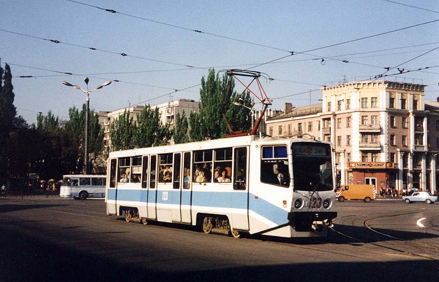 Каменское. 71-608КМ (КТМ-8М) №123