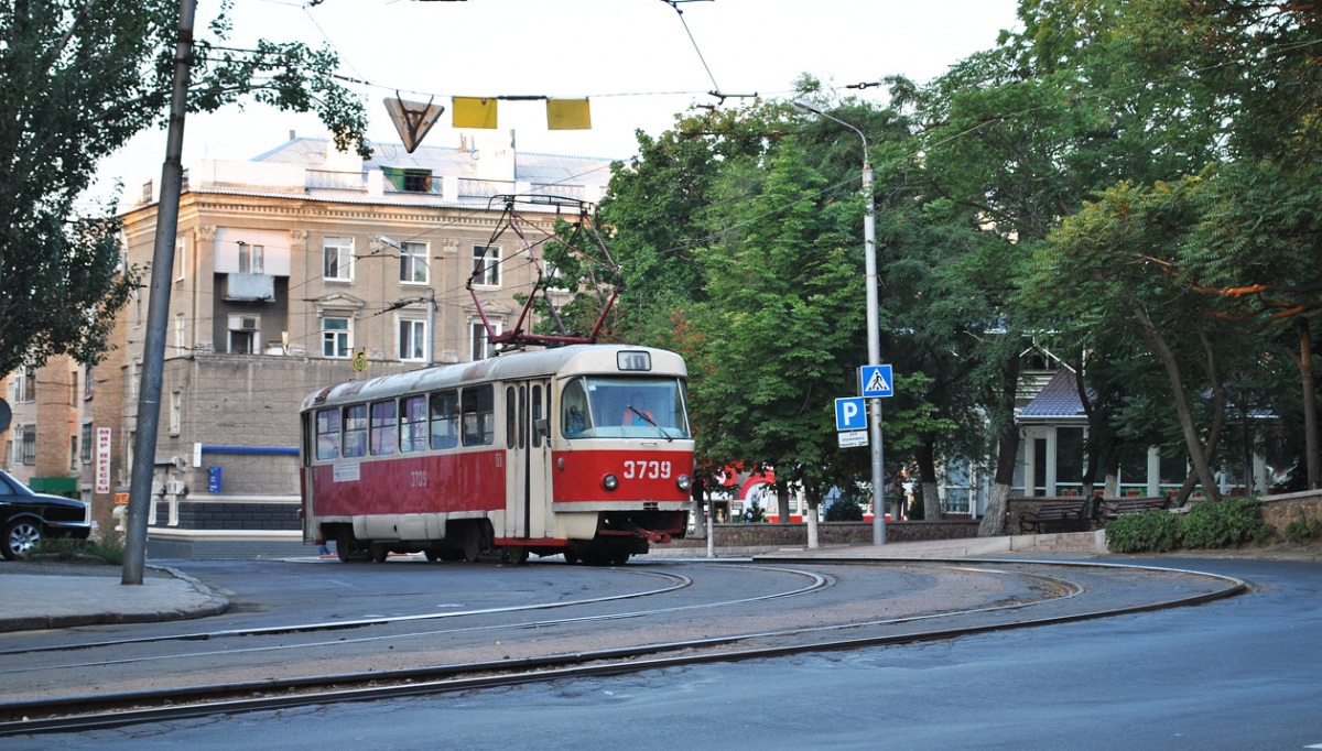Донецк. Tatra T3 (двухдверная) №3739