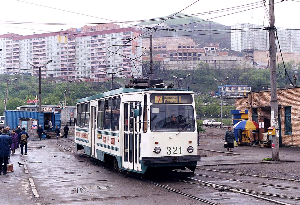 Владивосток. 71-132 (ЛМ-93) №321