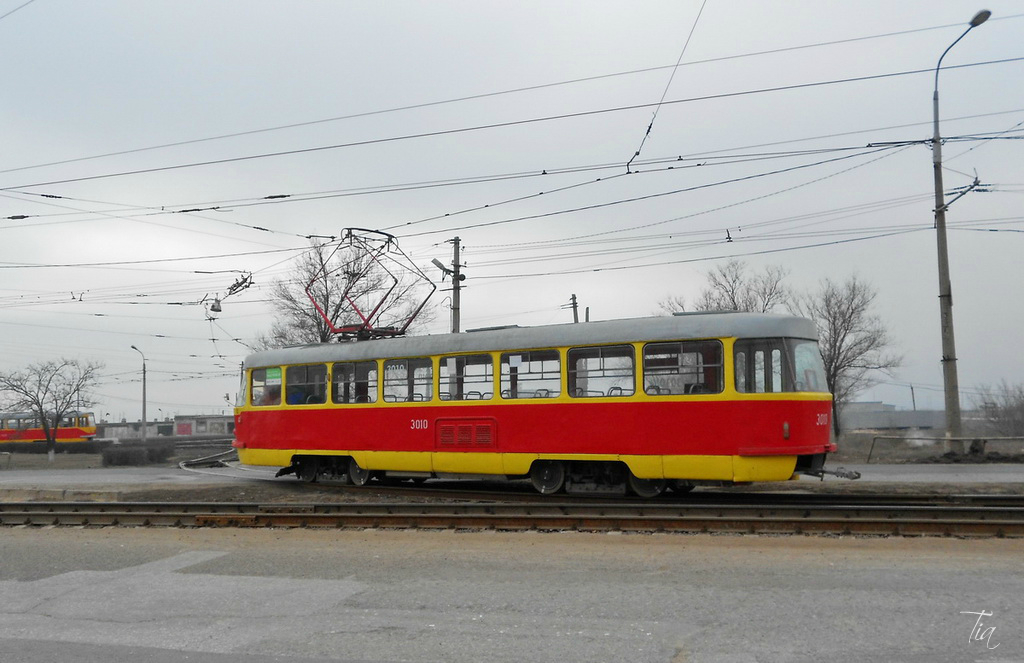 Волгоград. Tatra T3 (двухдверная) №3010