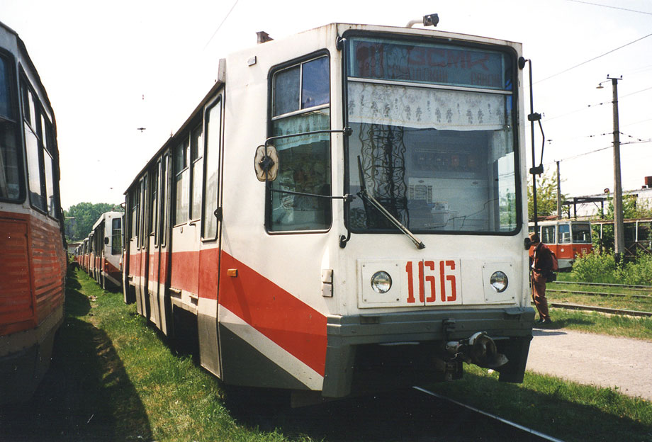 Новокузнецк. 71-608К (КТМ-8) №166