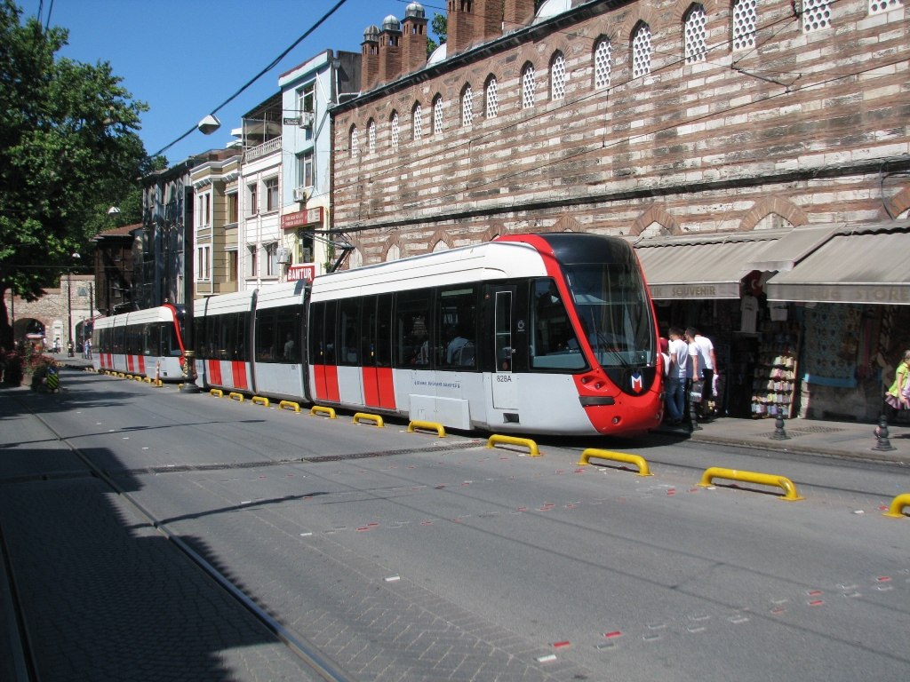 Стамбул. Alstom Citadis 301 №828