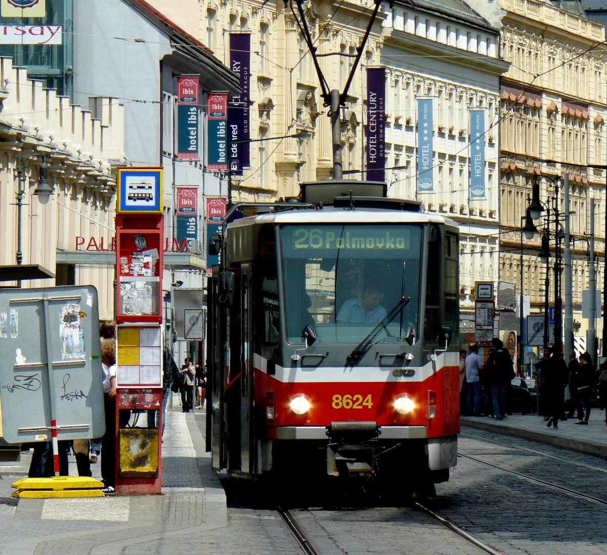 Прага. Tatra T6A5 №8624