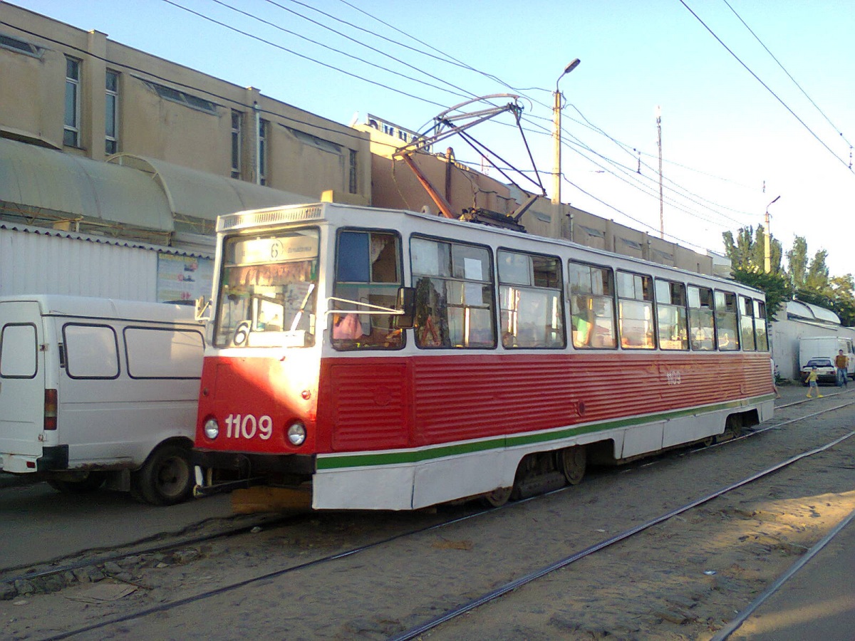Николаев. 71-605 (КТМ-5) №1109