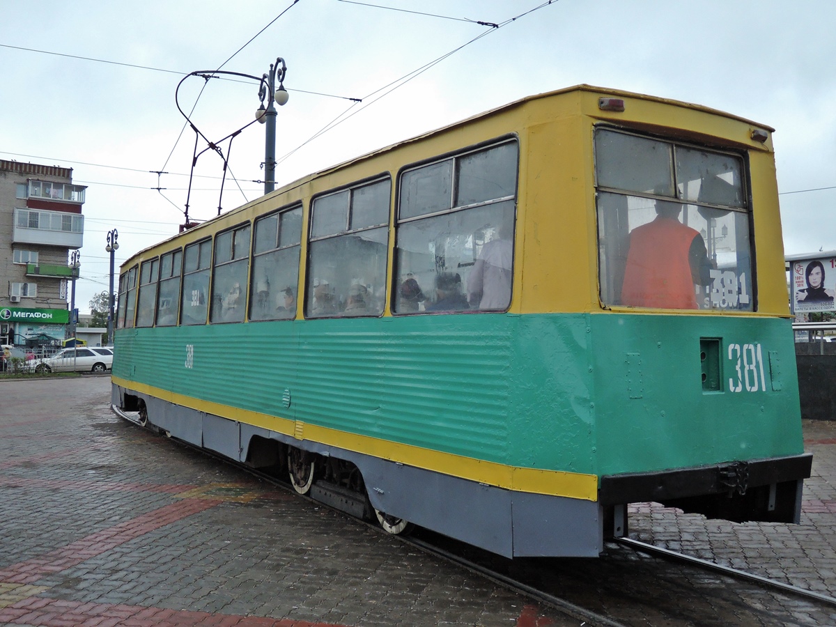 Хабаровск. 71-605А (КТМ-5А) №381