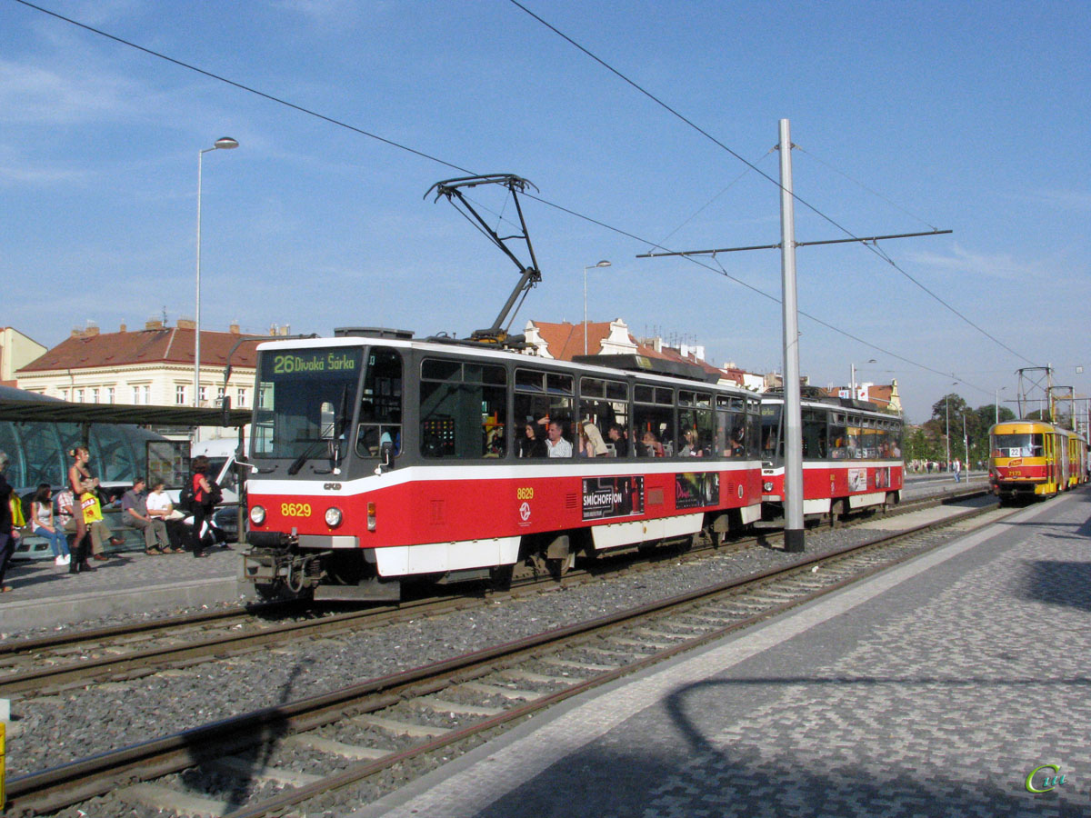 Прага. Tatra T6A5 №8629