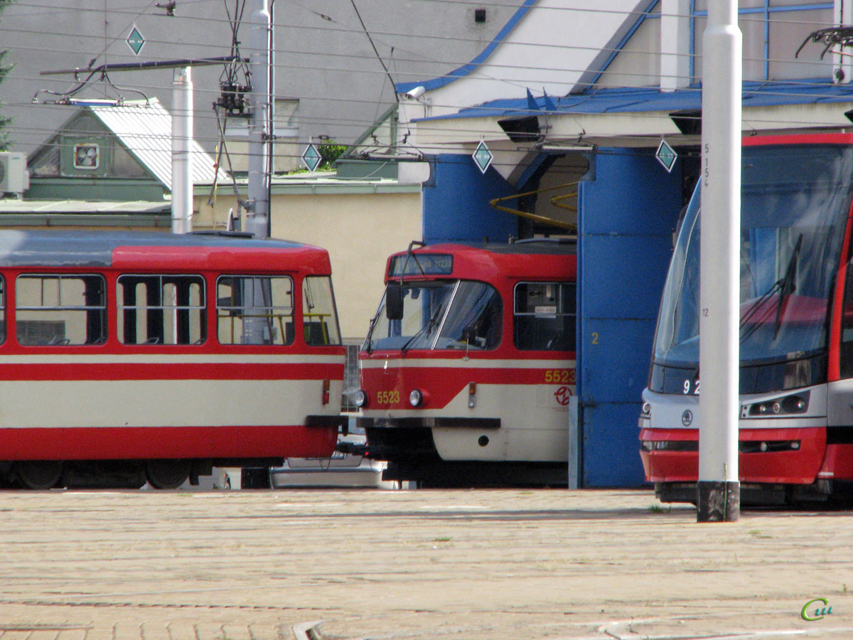 Прага. Tatra T3R.P №5523