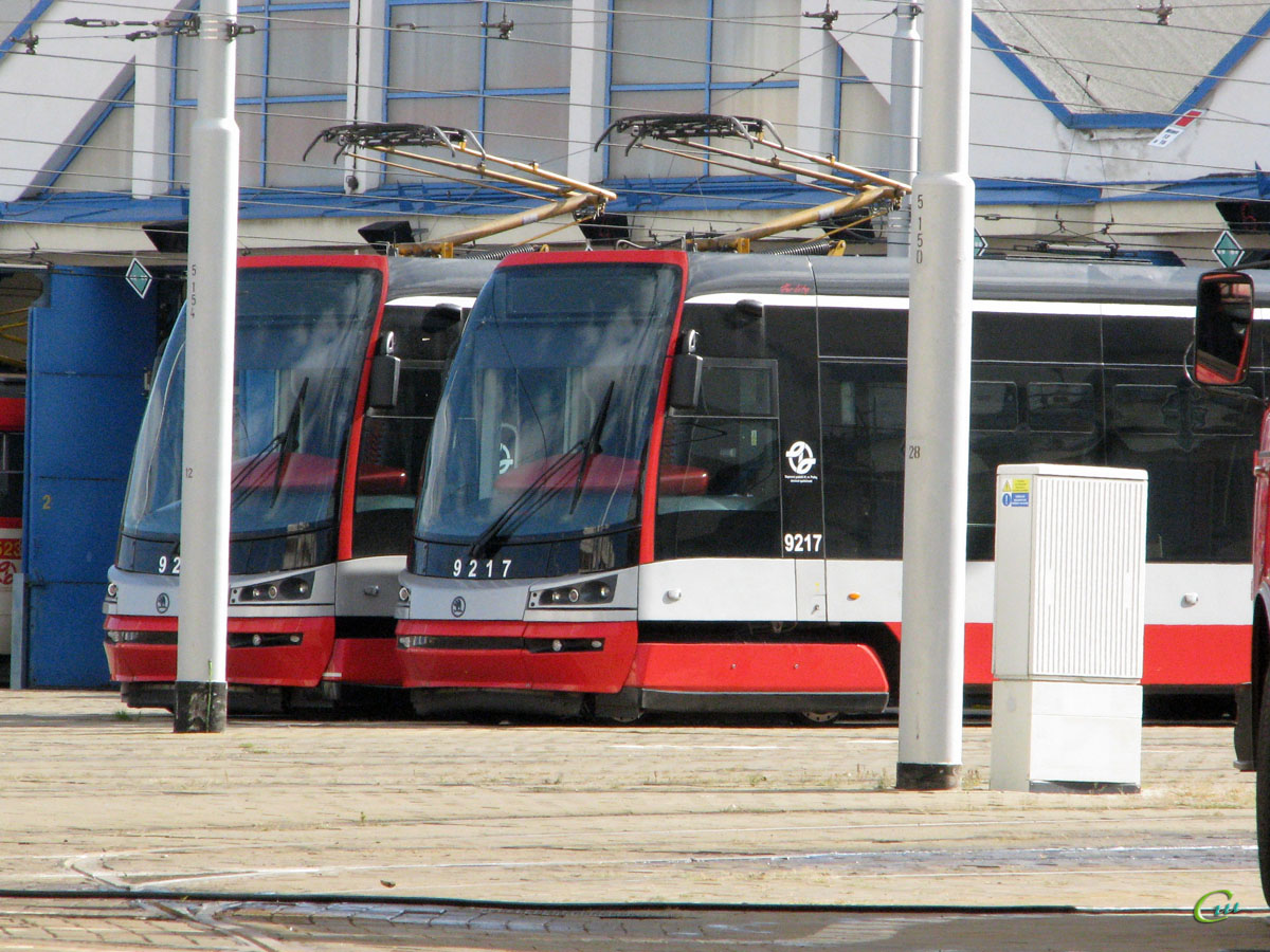 Прага. Škoda 15T №9217