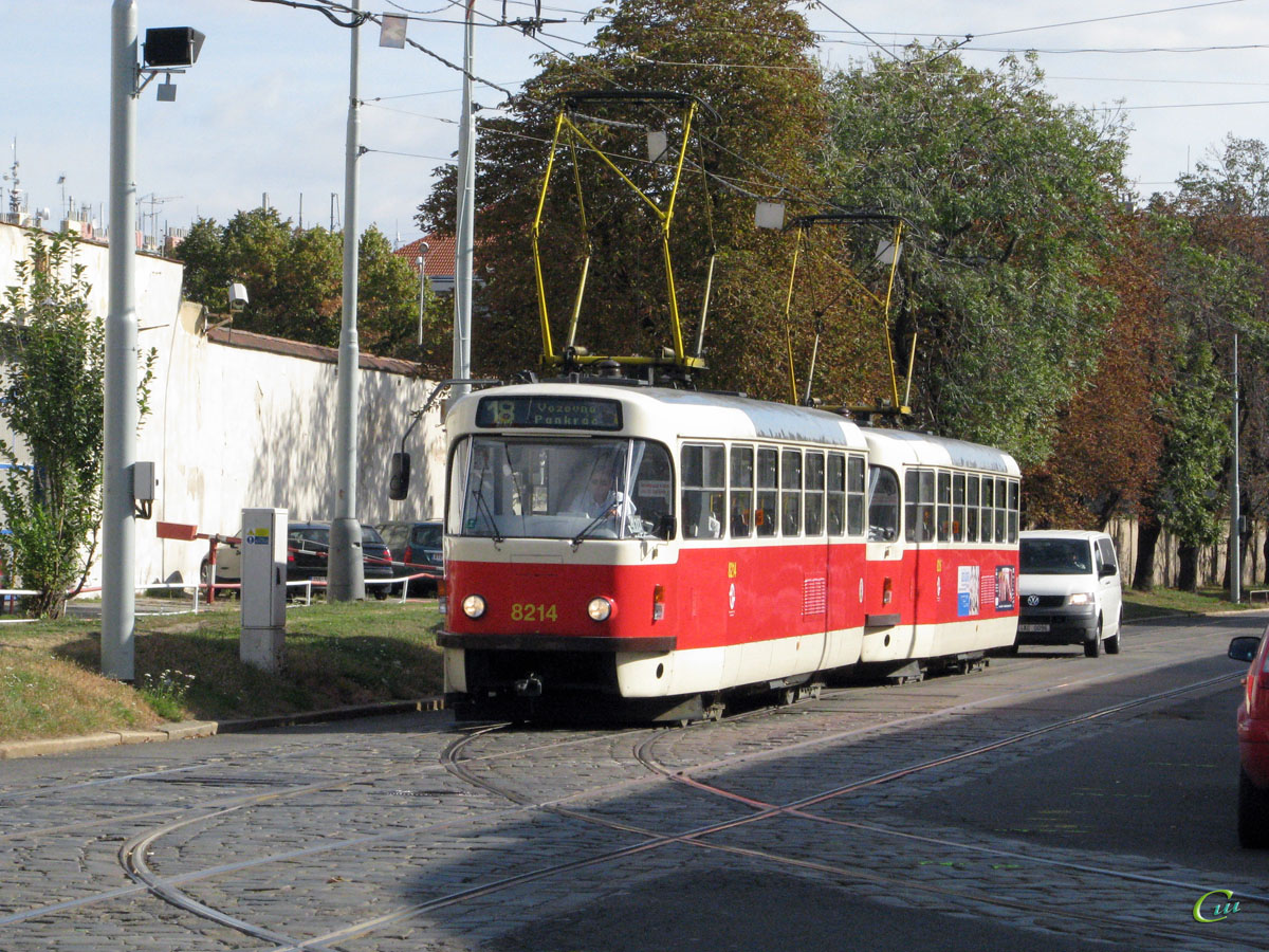 Прага. Tatra T3R.P №8214