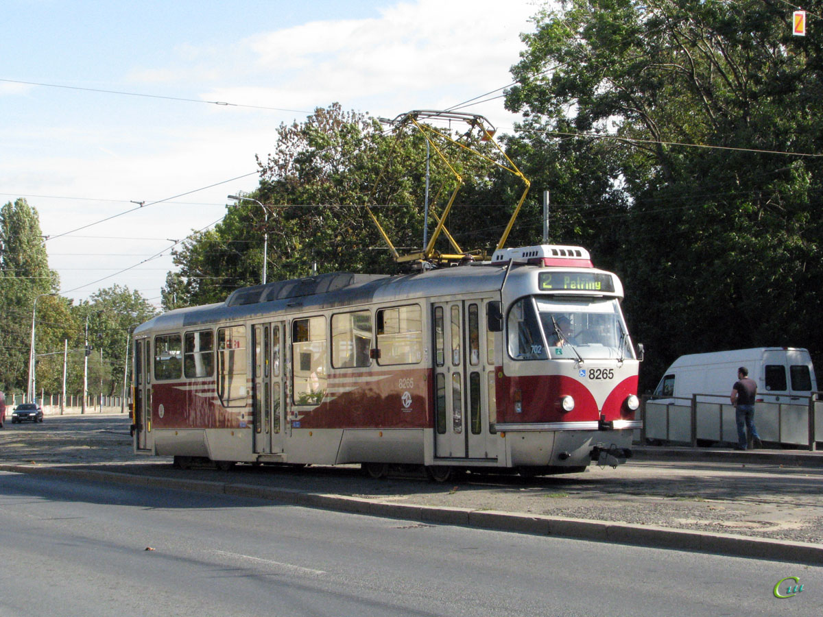 Прага. Tatra T3R.PLF №8265
