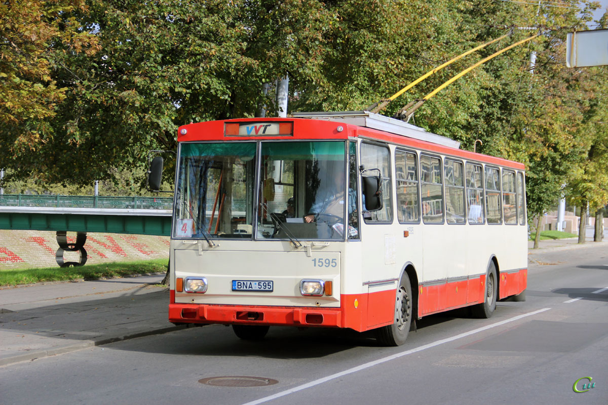 Вильнюс. Škoda 14Tr13/6 №1595