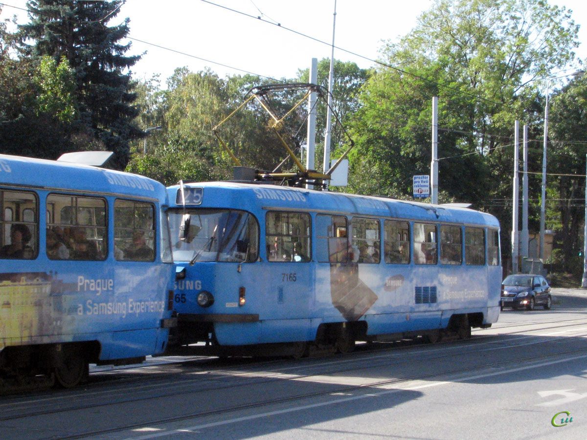 Прага. Tatra T3SUCS №7165