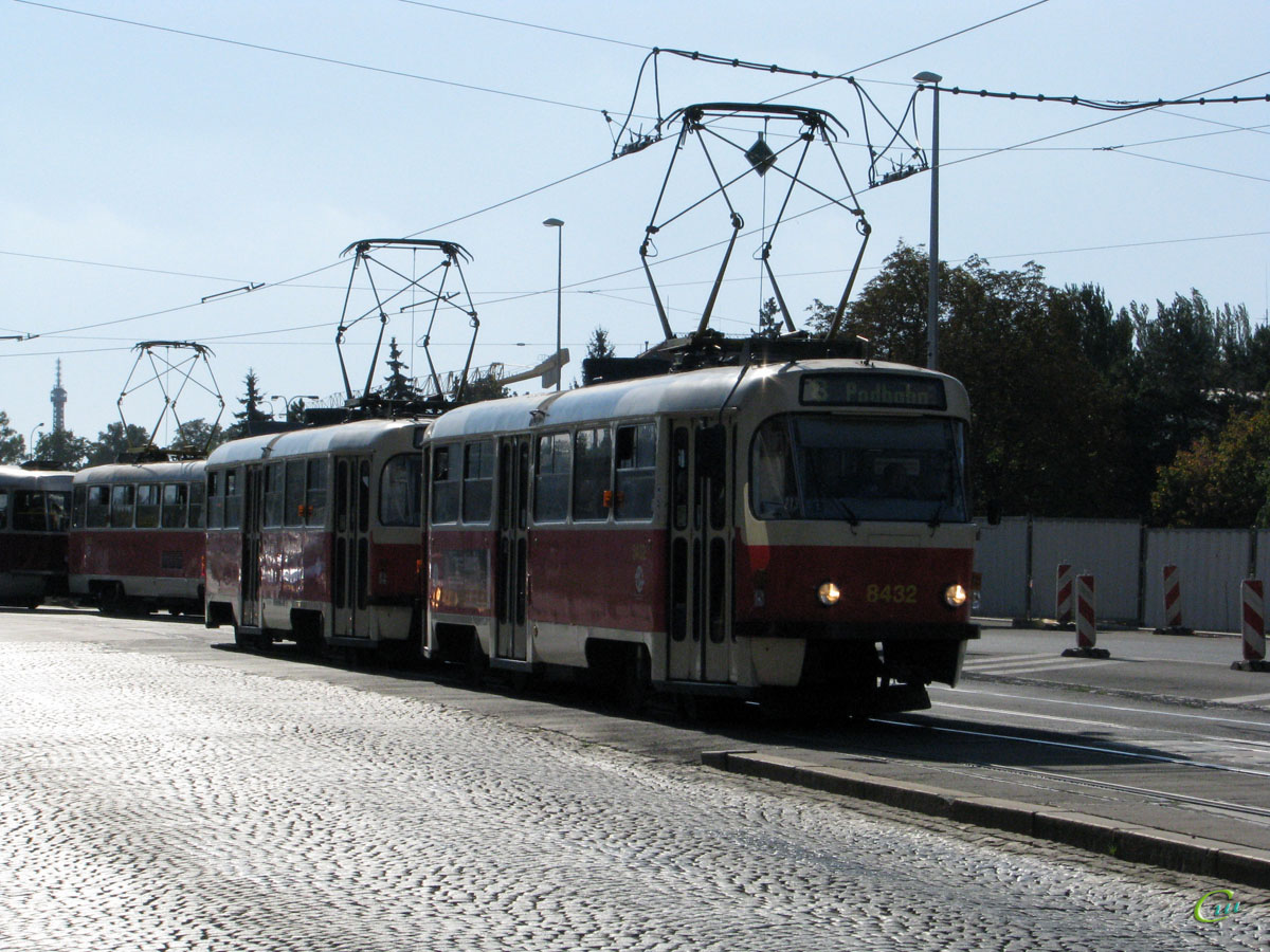 Прага. Tatra T3R.P №8432