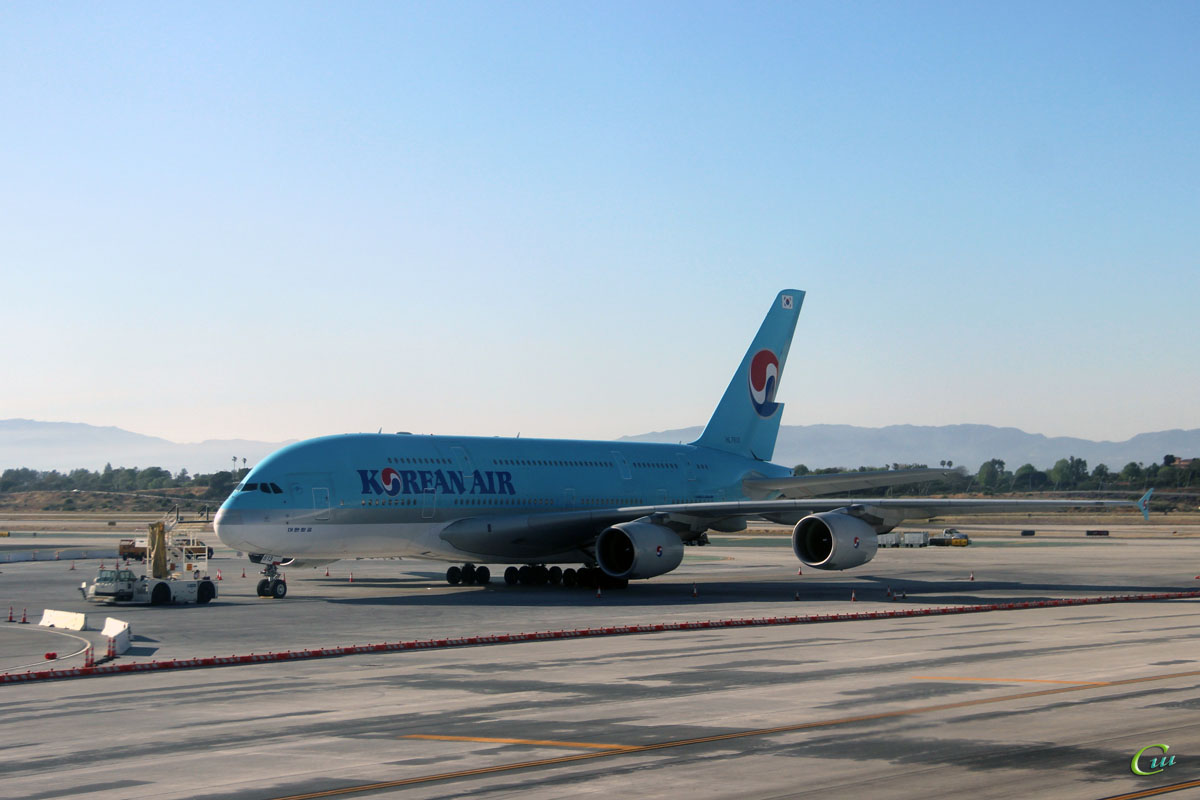 Лос-Анджелес. Самолет Airbus A380 (HL7613) авиакомпании Korean Air
