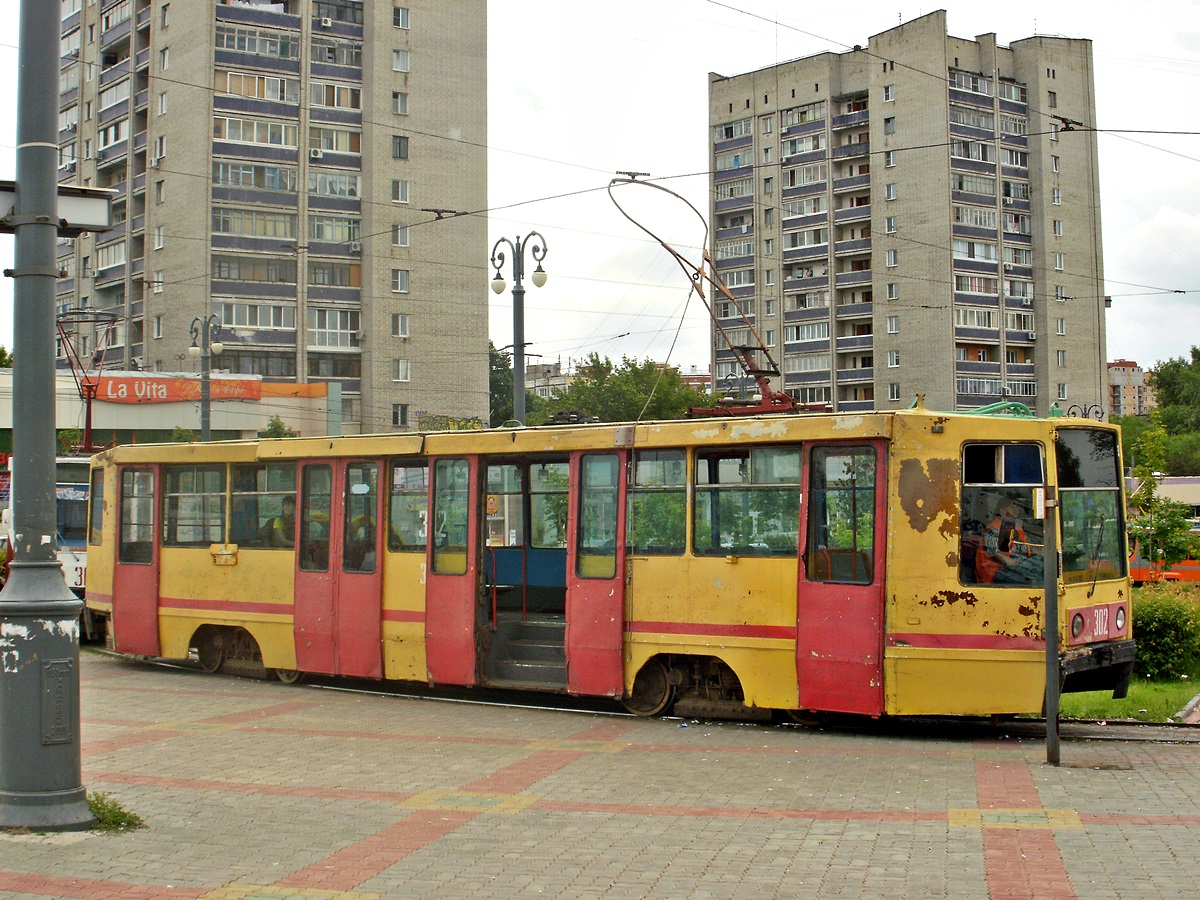 Хабаровск. 71-608К (КТМ-8) №302