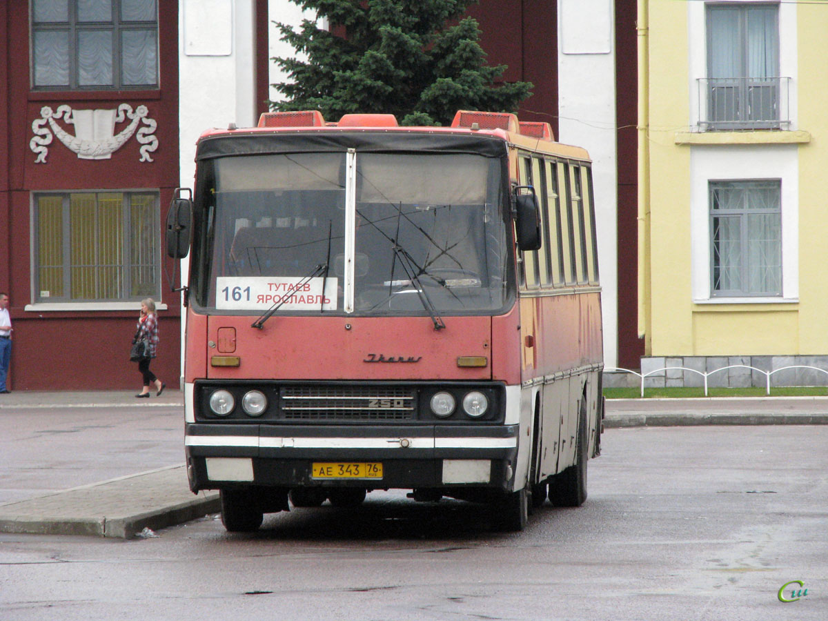 Тутаев ярославль автобус. Автобус Икарус в Ярославле. Тутаев Ярославль 161к. Автобус 161 Ярославль Тутаев.