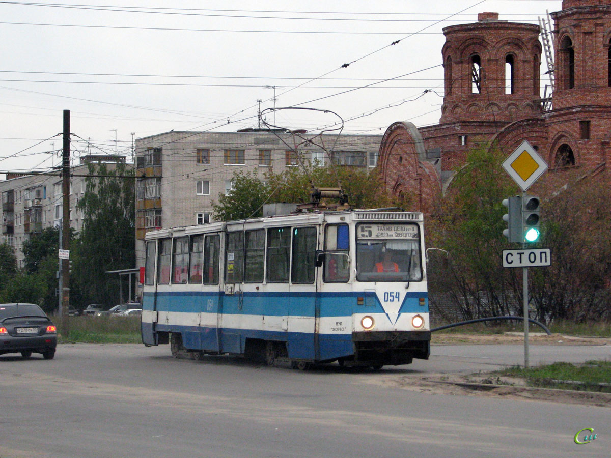 Дзержинск. 71-605 (КТМ-5) №054