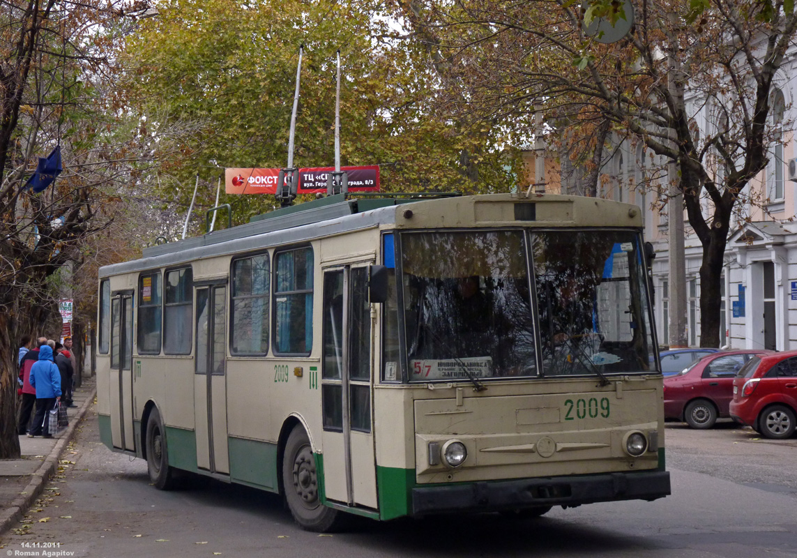 Симферополь. Škoda 14Tr02/6 №2009