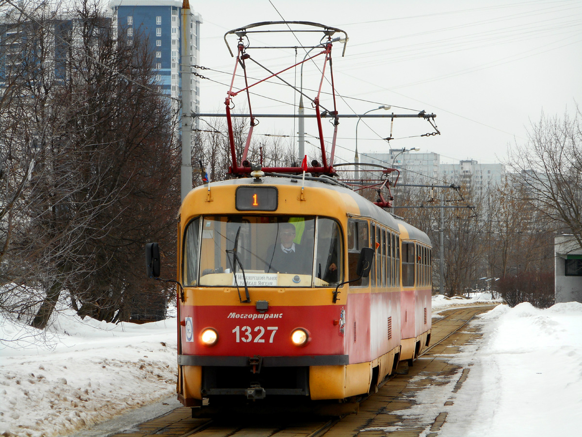 Москва. Tatra T3 (МТТЧ) №1327