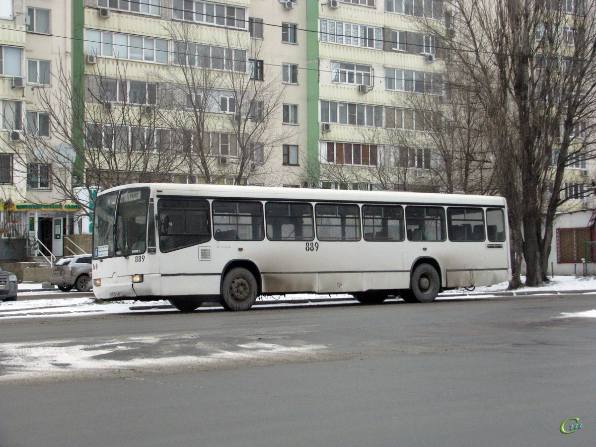 Ростов-на-Дону. Mercedes-Benz O345 н820ва