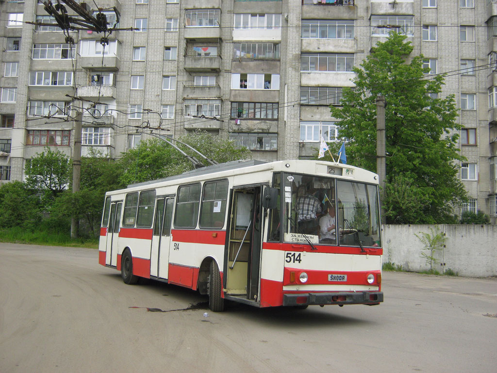 Львов. Škoda 14Tr02/6 №514
