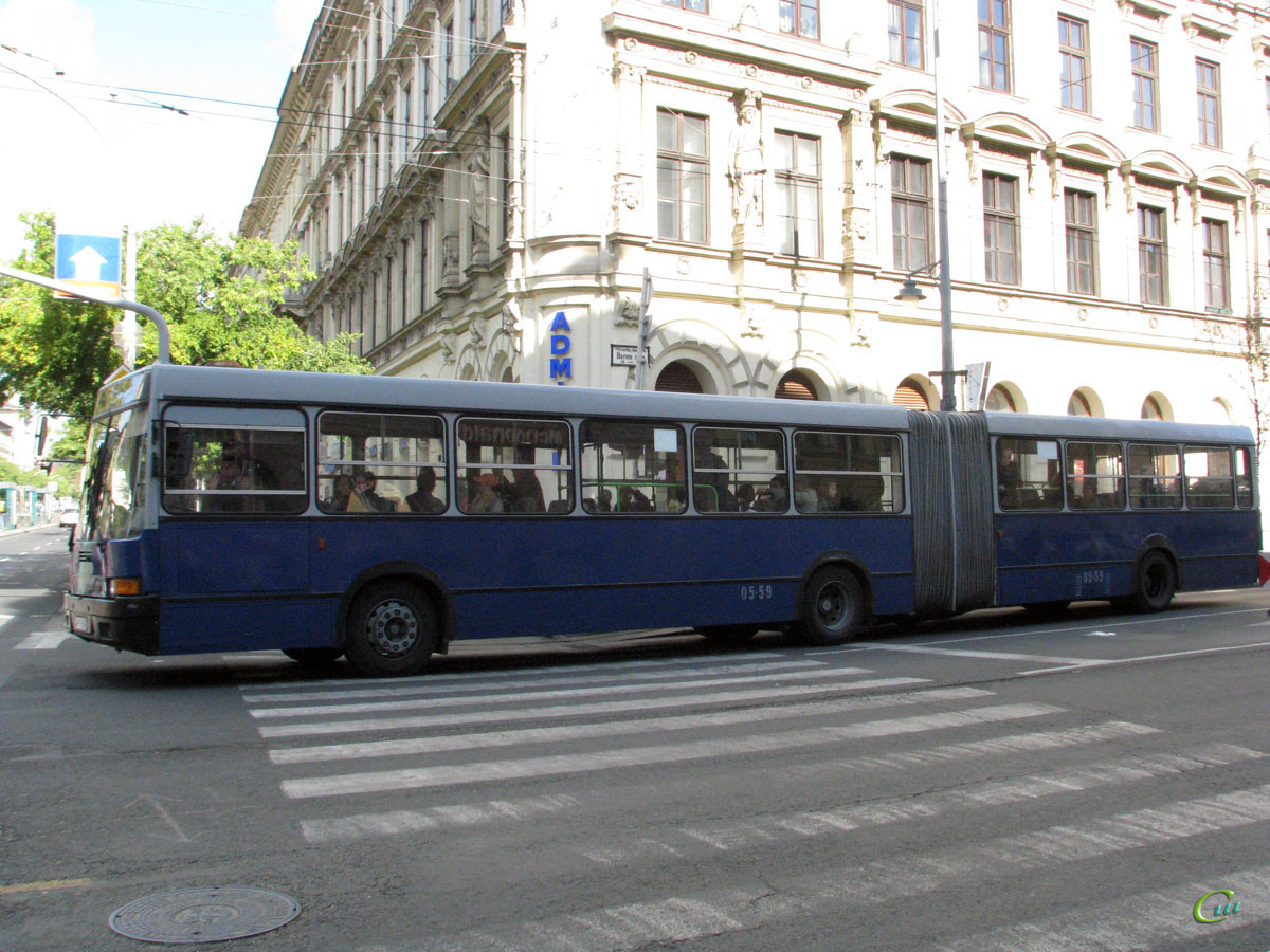 Будапешт. Ikarus 435 BPO-559