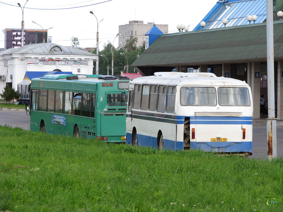 Великий Новгород. ЛАЗ-695Н ав884, Säffle 5000 (Volvo B10L-3000) ае118