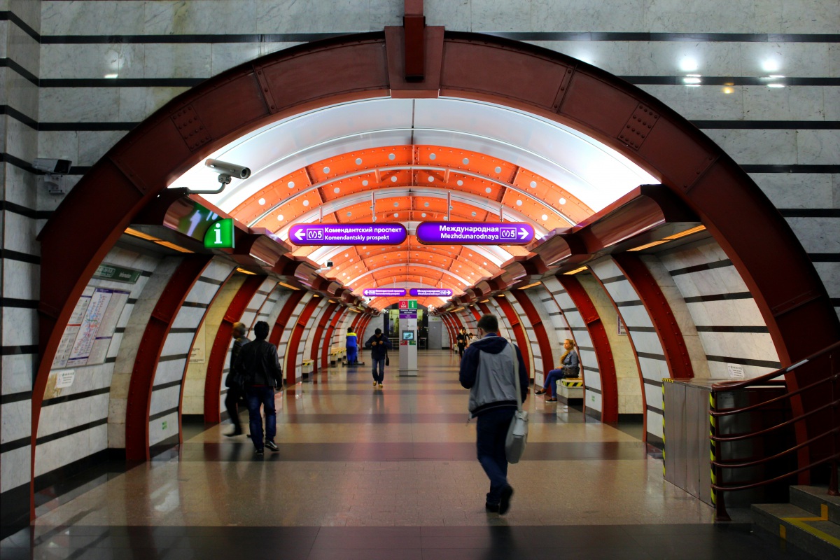 Санкт-Петербург. Станция метро Обводный канал