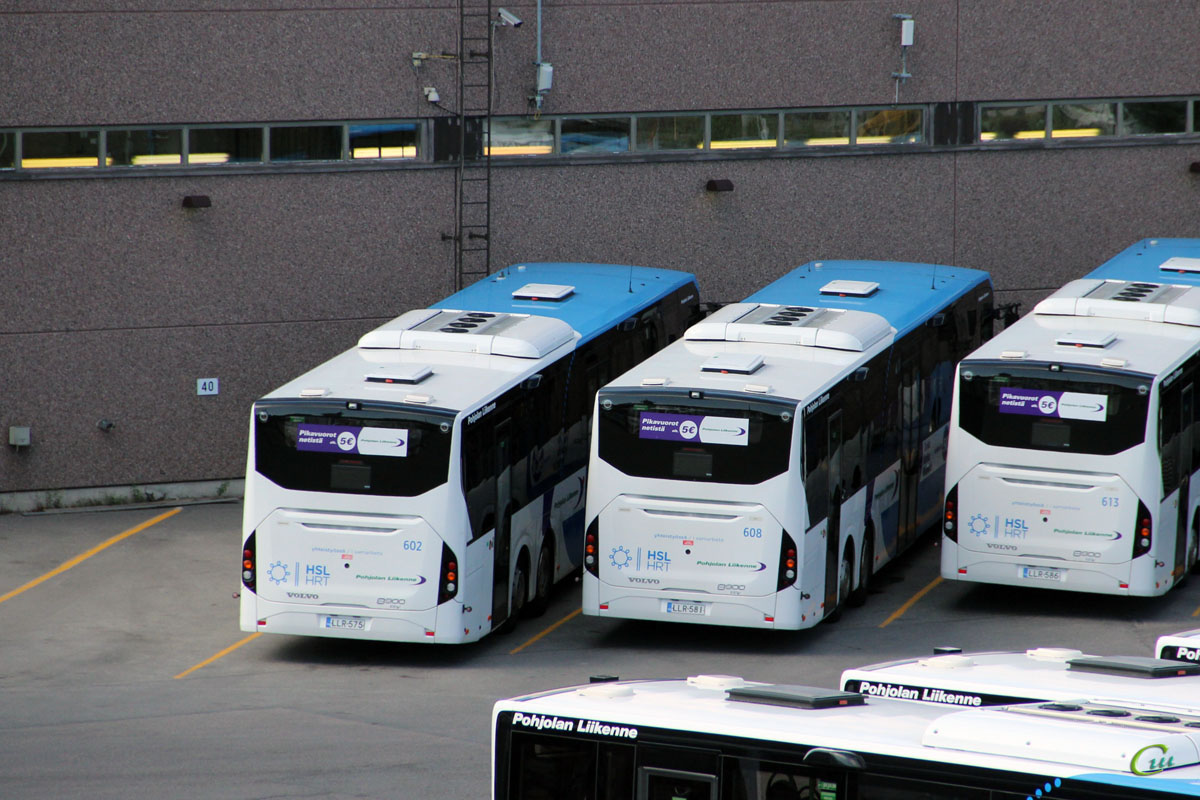 Хельсинки. Volvo 8900BLE LLR-581, Volvo 8900BLE LLR-575