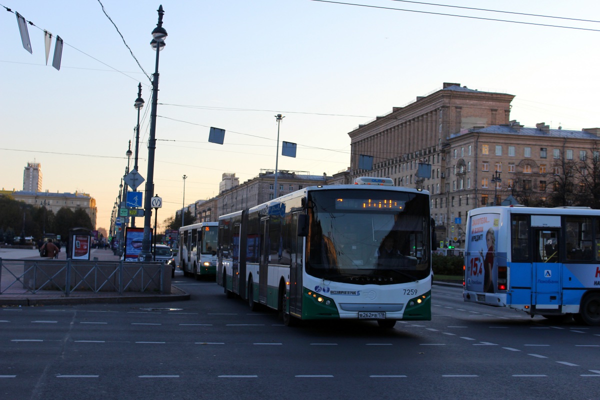 Санкт-Петербург. Volgabus-6271.00 в262рв