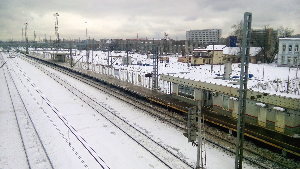 Москва. Вид на платформу № 1, открывшуюся после реконструкции