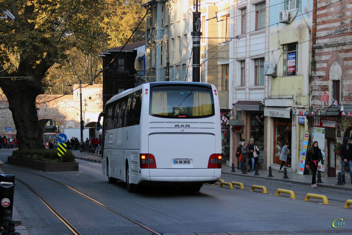 Стамбул. MAN R07 Lion's Coach 34 HU 3818
