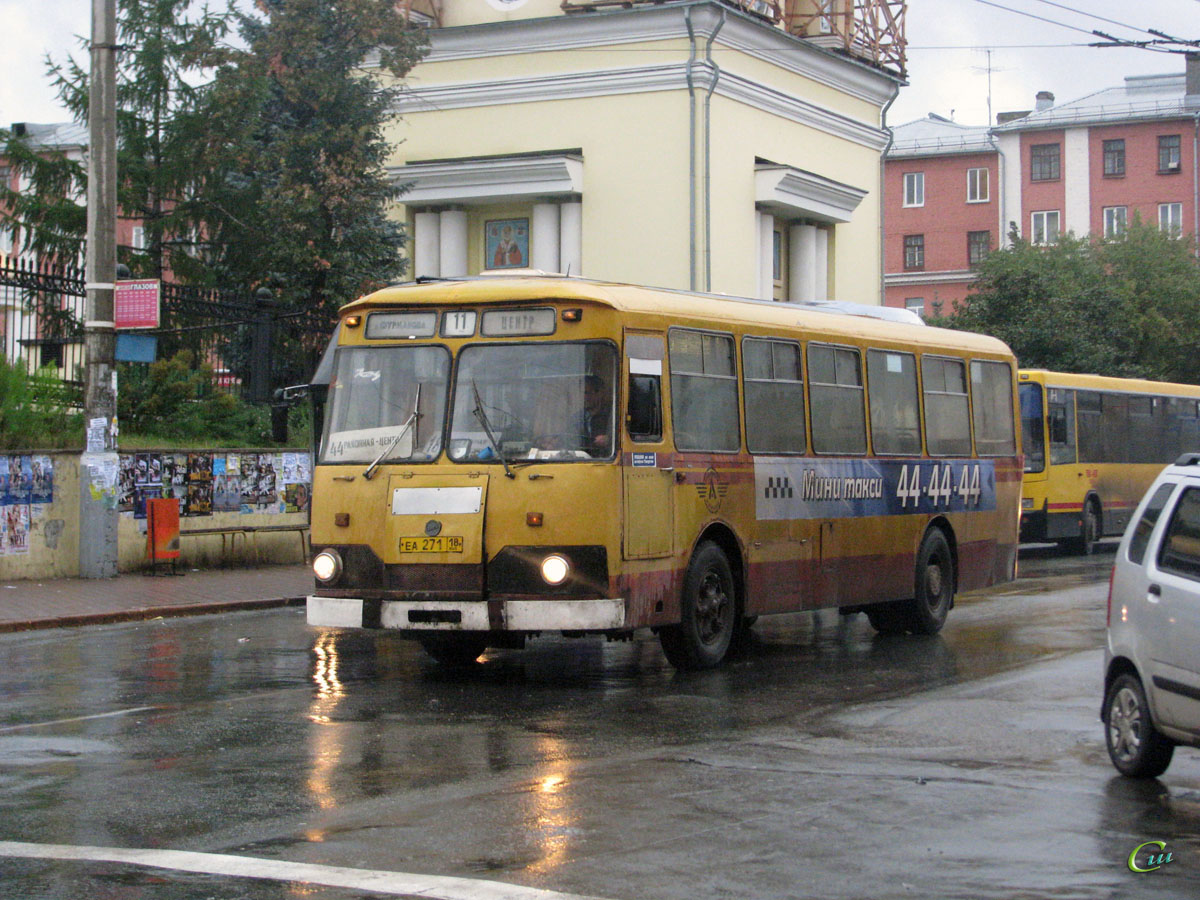 Ижевск. ЛиАЗ-677М еа271