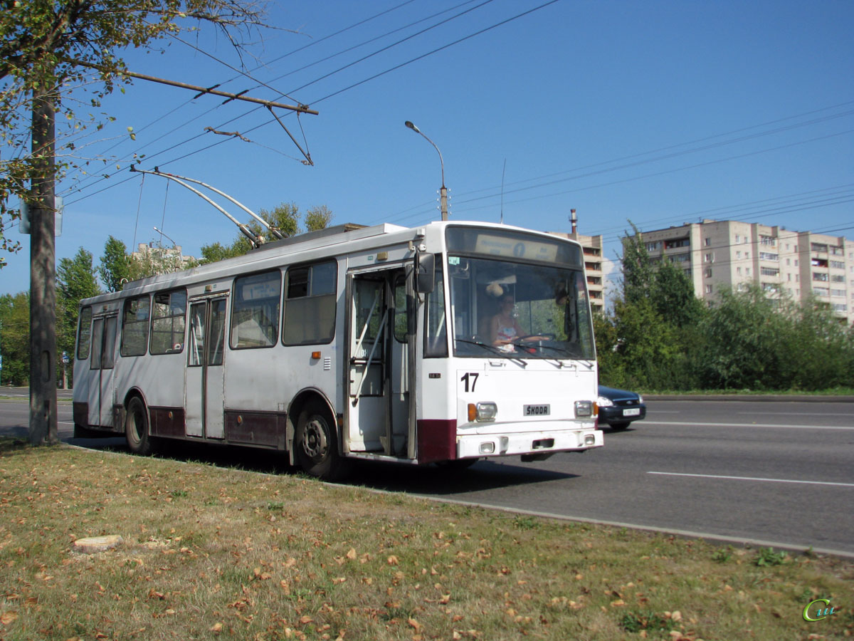Великий Новгород. Škoda 14TrM (ВМЗ) №17