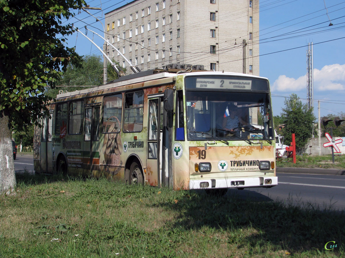 Великий Новгород. Škoda 14TrM (ВМЗ) №19