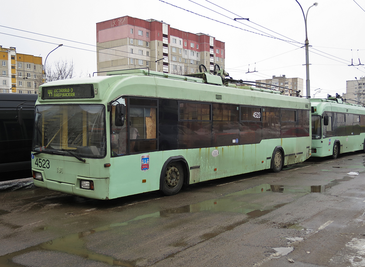 Минск. АКСМ-32102 №4523