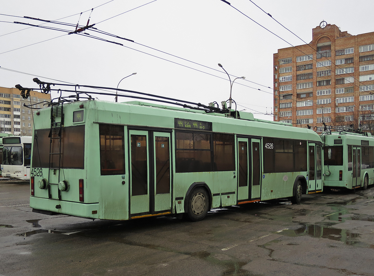 Троллейбусы в минске сегодня. АКСМ-221 троллейбус. Троллейбусный парк Минск. АКСМ 42003а. Троллейбус 44 Минск.