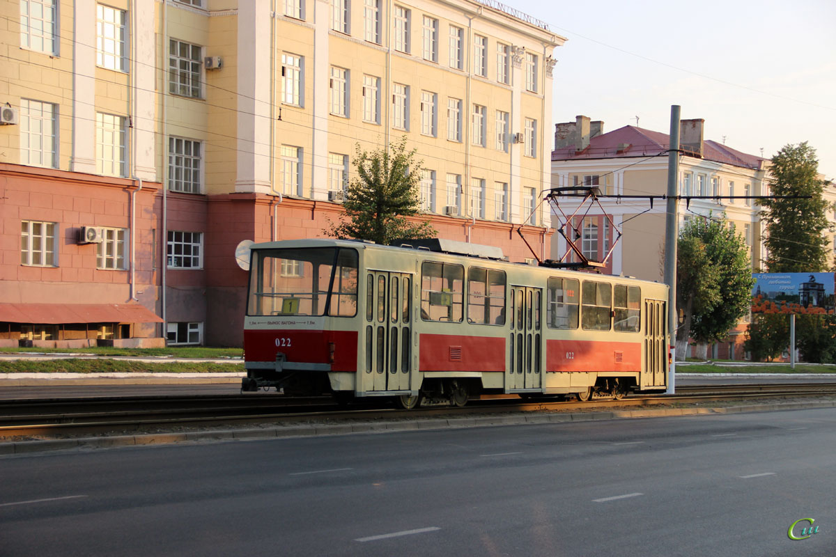 Курский транспорт. Татра в Курске. Трамвай Курск фото.