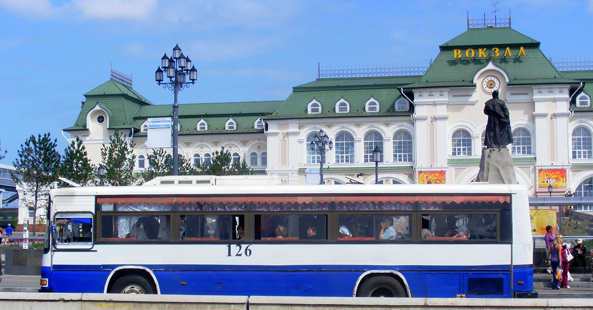 Хабаровск. Daewoo BS106 х827мт