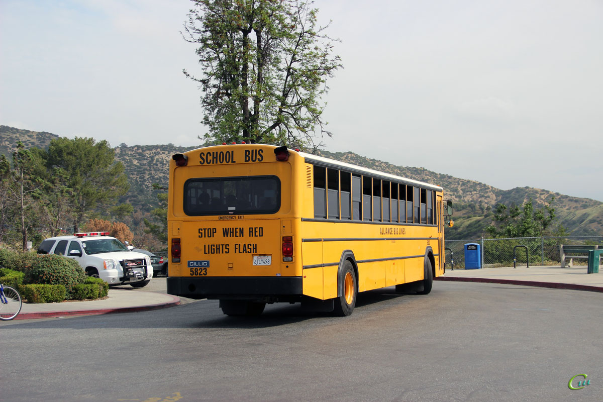 Лос-Анджелес. Gillig Phantom School Bus 6TLY498