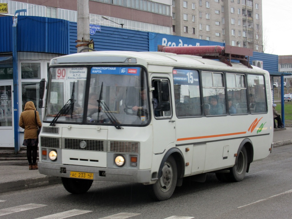 Новокузнецк. ПАЗ-32054 ас233
